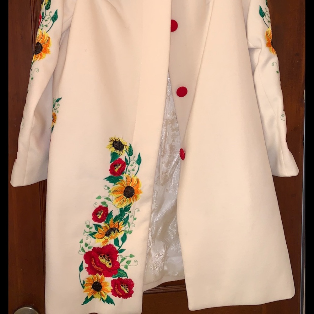 This is a ladies coat from Ukraine.